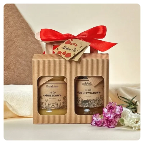 zestaw-miodow-w-kartoniku-z-okienkiem-2x-370g-z-czerwona-wstazka