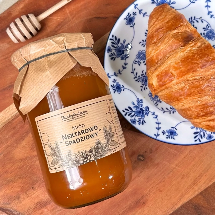 miod-nektarowo-spadziowy-1000g-skarby-roztocza-produktowy-kwadrat-propozycja-podania.webp
