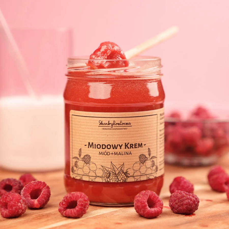 miod-z-malina-sredni-sloik-skarbyroztocza-konsystencja.webp