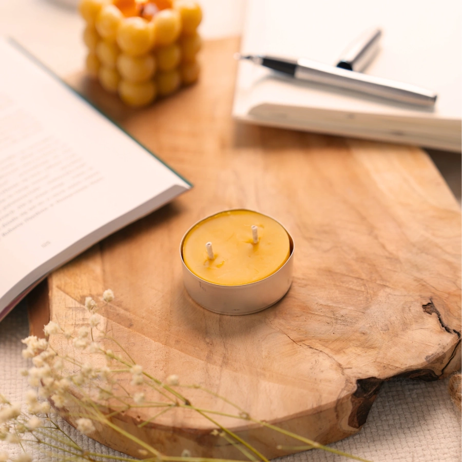 beeswax tealight 33g