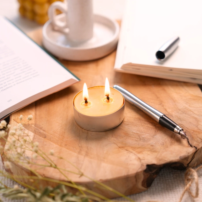 beeswax tealight 33g