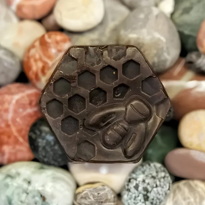 soap with beeswax and propolis