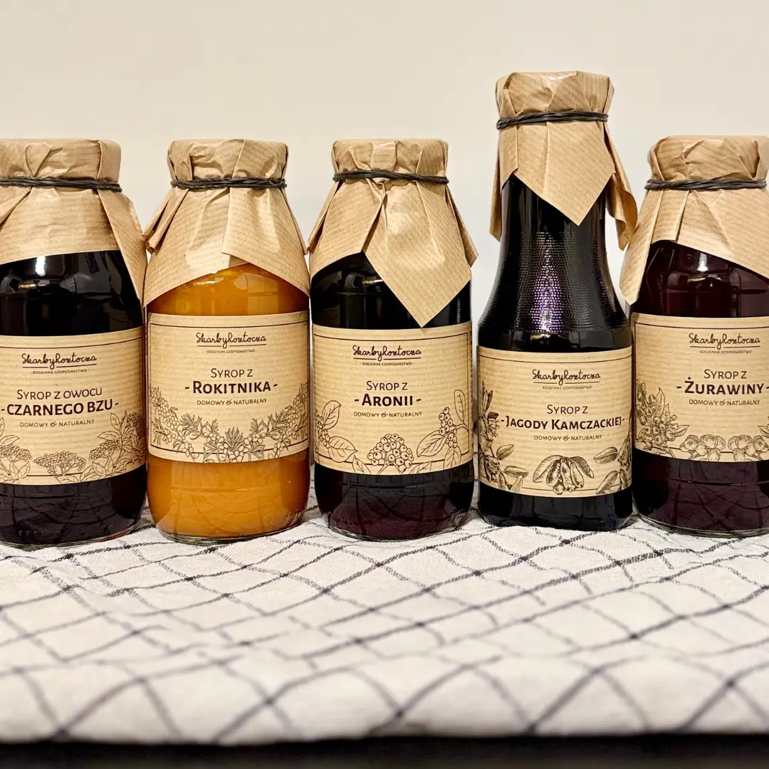 Syropy do napojów od popularnej firmy? Wybierz naturalne syropy w 100% z polskich owoców od Skarby Roztocza